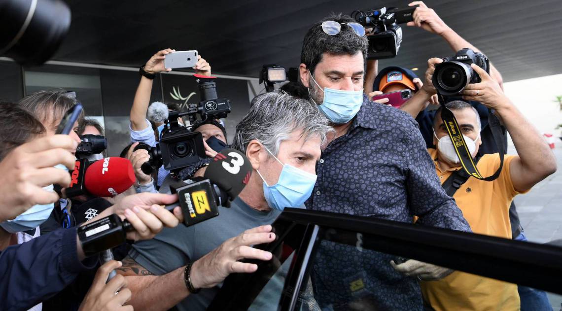 Jorge Messi, father and agent of Lionel Messi arrives at his apartment in Barcelona on September 02, 2020. - Lionel Messi boycotted Barcelona's first pre-season training session on Monday, as the striker upped the stakes in his battle to leave this summer. (Photo by LLUIS GENE / AFP)