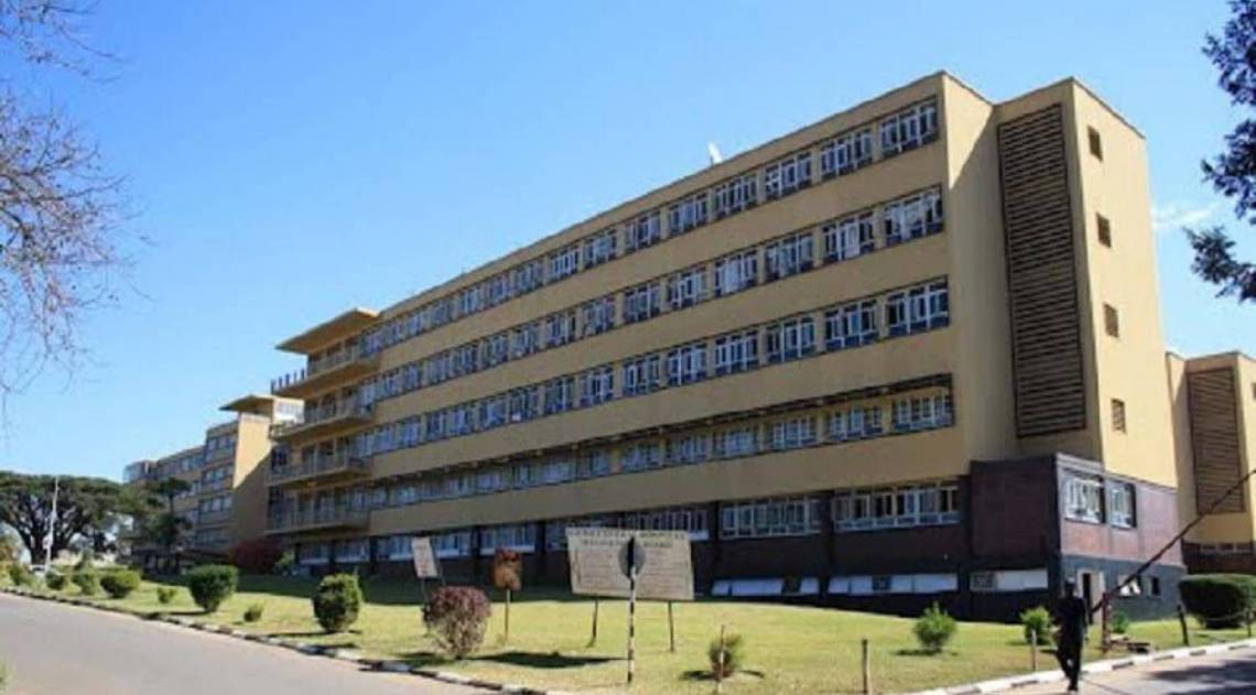 Homem está internado com graves hemorragias - Reprodução Facebook / Kitwe Teaching Hospital