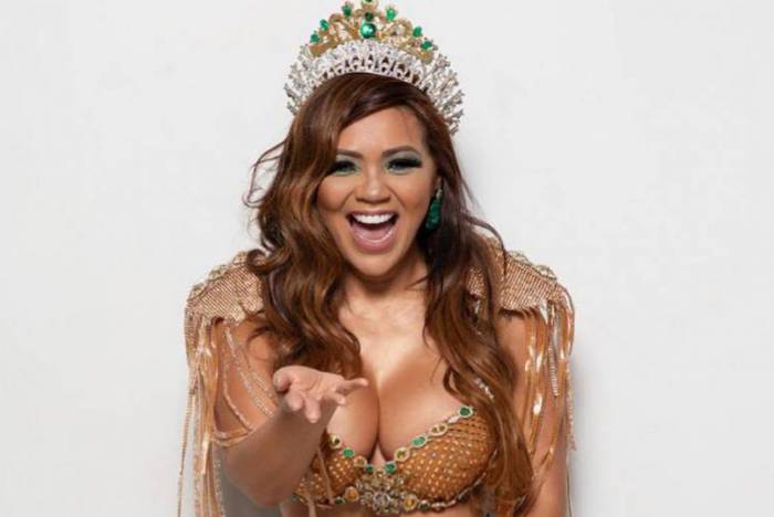 Pol&iacute;cia Militar interrompe festa na casa de Darlin, m&atilde;e de Lexa