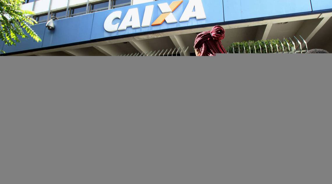 Mais de 16 milh&otilde;es de pessoas cadastradas no programa Bolsa Fam&iacute;lia foram consideradas eleg&iacute;veis para a segunda parcela do aux&iacute;lio emergencial residual - Estefan Radovicz / ag&ecirc;ncia O Dia