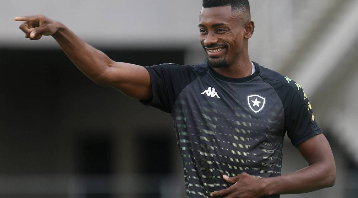 Kalou tem apenas um gol pelo Botafogo - Vitor Silva/Botafogo
