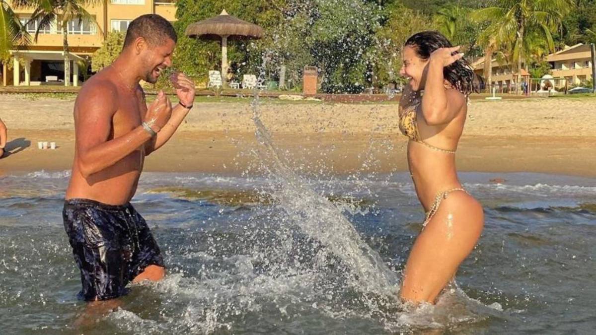 Guilherme Militão e Viviane Araújo em resort em Angra dos Reis
