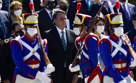Bolsonaro diz que 7 de Setembro terá desfile militar em Brasília e na Praia de Copacabana