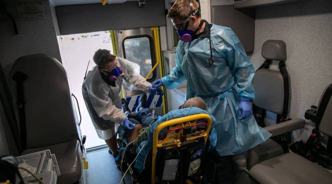 Ambul&acirc;ncia (imagem ilustrativa) - AFP