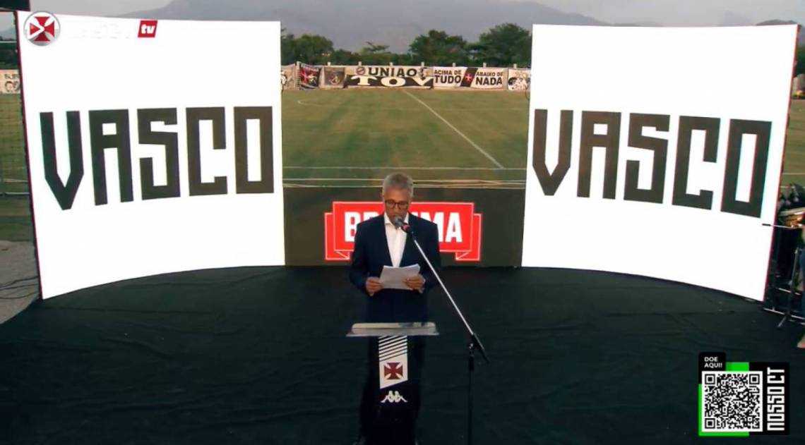 O presidente do Vasco, Alexandre Campello, discursa na cerimônia de inauguração do CT do Almirante