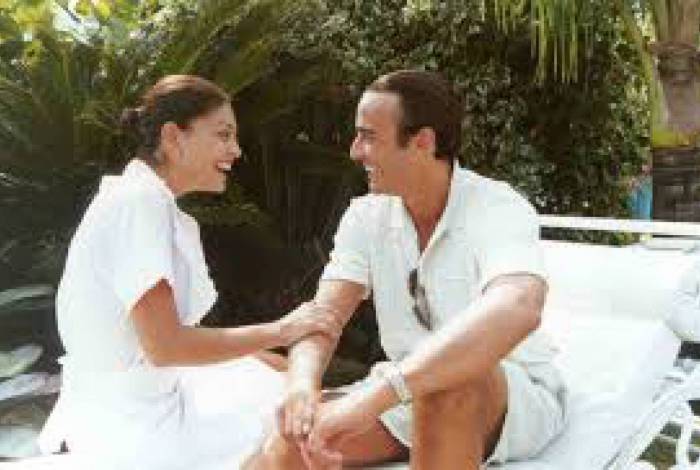 Juliana Paes e Alexandre Borges em 'Laços de Família' - Reprodução