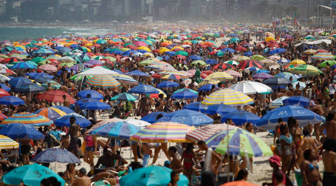 Rio de Janeiro - RJ - 13/09/2020 - Movimentacao na orla da zona sul - Foto Gilvan de Souza / Agencia O Dia
