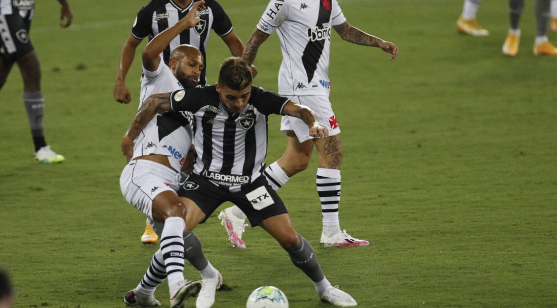Rio de Janeiro - RJ  - 13/09/2020 - Futebol - Campeonato Brasileiro 2020 - Jogo valido pela 10 rodada - Botafogo x Vasco da Gama, Estadio Olimpico Nilton Santos, Engenho de Dentro, zona norte do Rio -  Foto Reginaldo Pimenta / O Dia