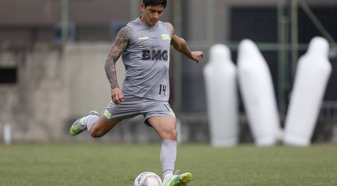 Cano é o artilheiro do Vasco no ano, com 16 gols em 26 jogos