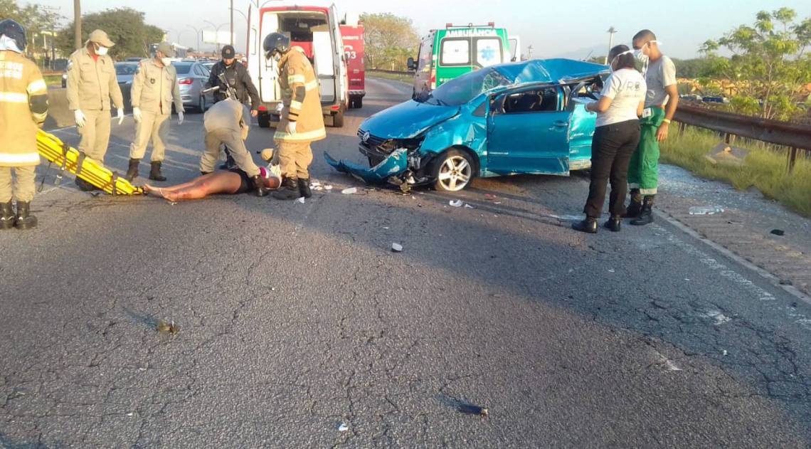 Acidente deixa um morto na Linha Vermelha, em Caxias - Reprodução