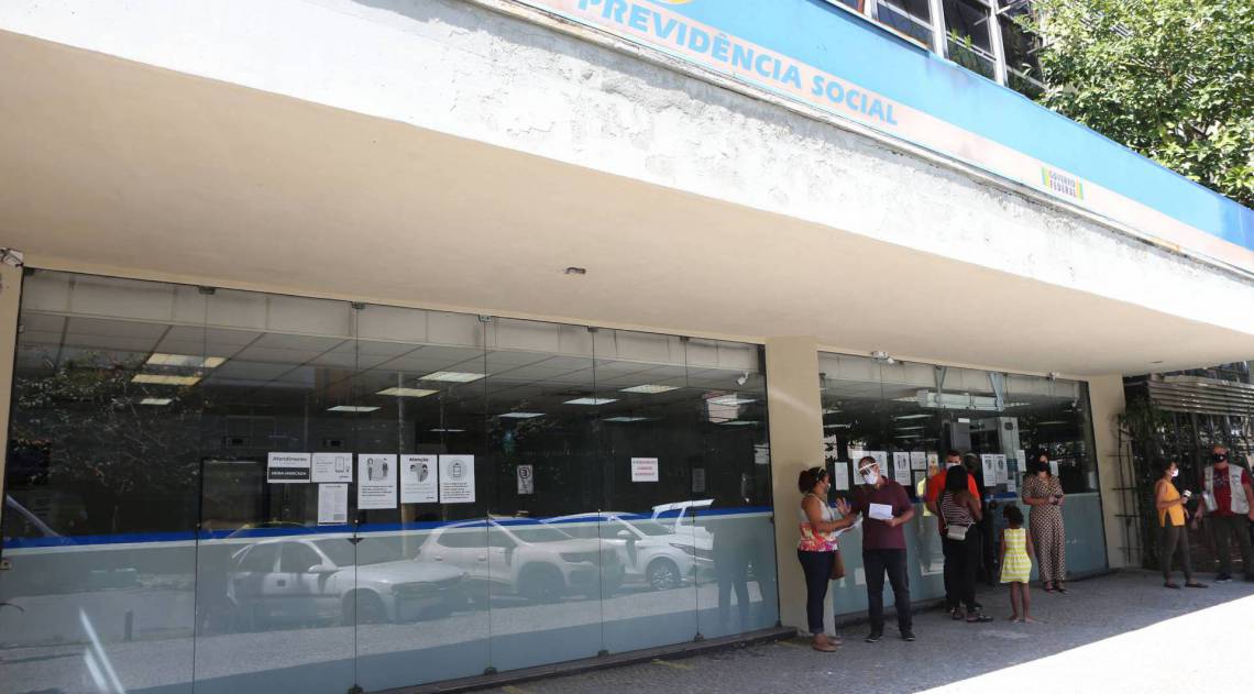 Rio,14/09/2020 -COVID-19 -CORONAVIRUS,MEIR,volta ao atendimento nos postos do INSS. Na foto,posto do Meir.Foto: Cleber Mendes/Ag&ecirc;ncia O Dia