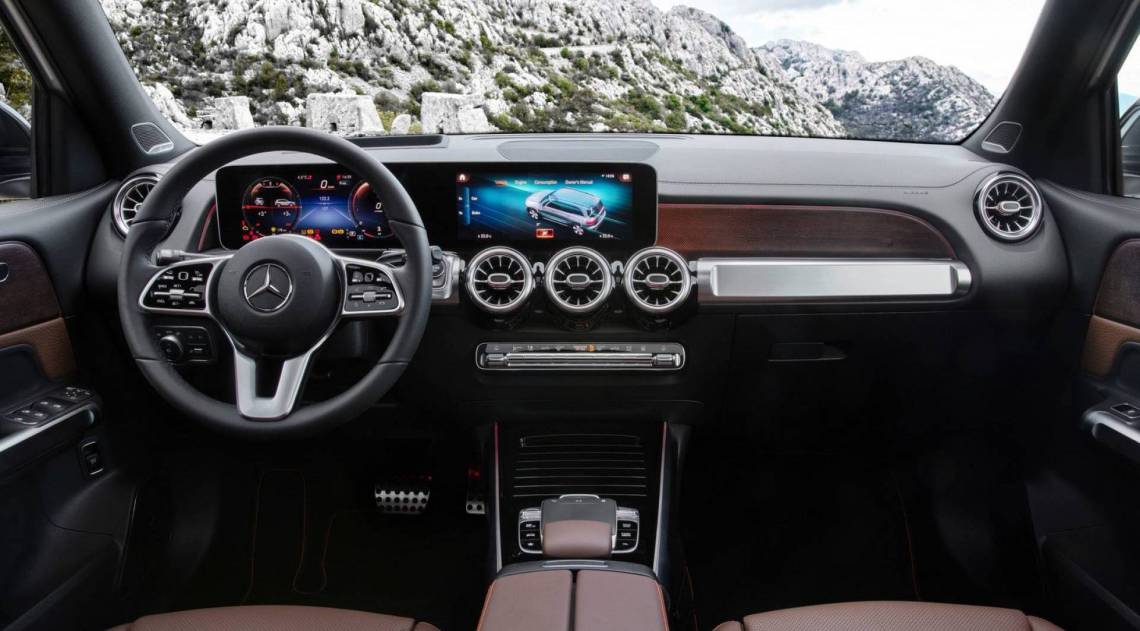 Mercedes-Benz GLB começa a ser vendido no Brasil