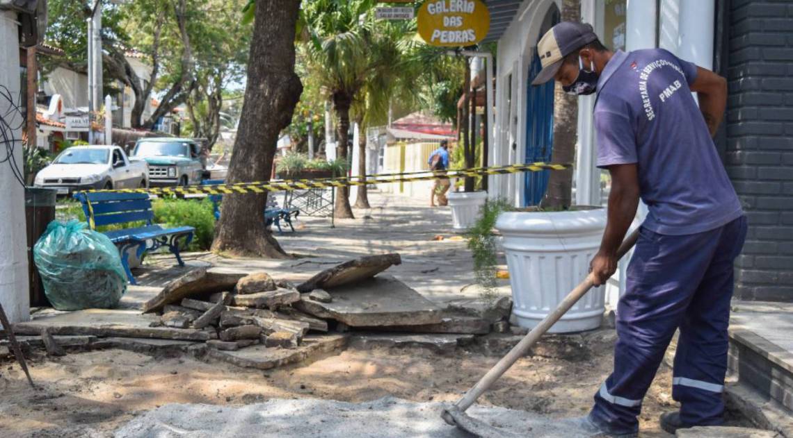 Reparos, melhorias e benfeitorias são realizados na Rua das Pedras em Búzios - Prefeitura de Búzios
