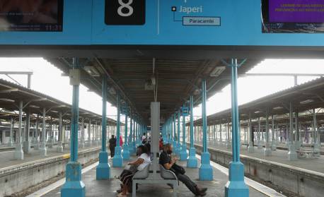 Passageiros da SuperVia enfrentam atraso no ramal Japeri