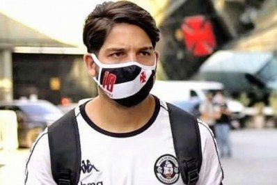 Independiente diz ter ofertas concretas por Benítez