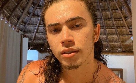 Whindersson Nunes desmente rumores de affair com fã maranhense: 'Nunca vi'