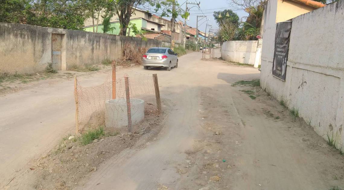 Município de Itaboraí sofre com falta de pavimentação e desordem urbana nos principais centros comerciais