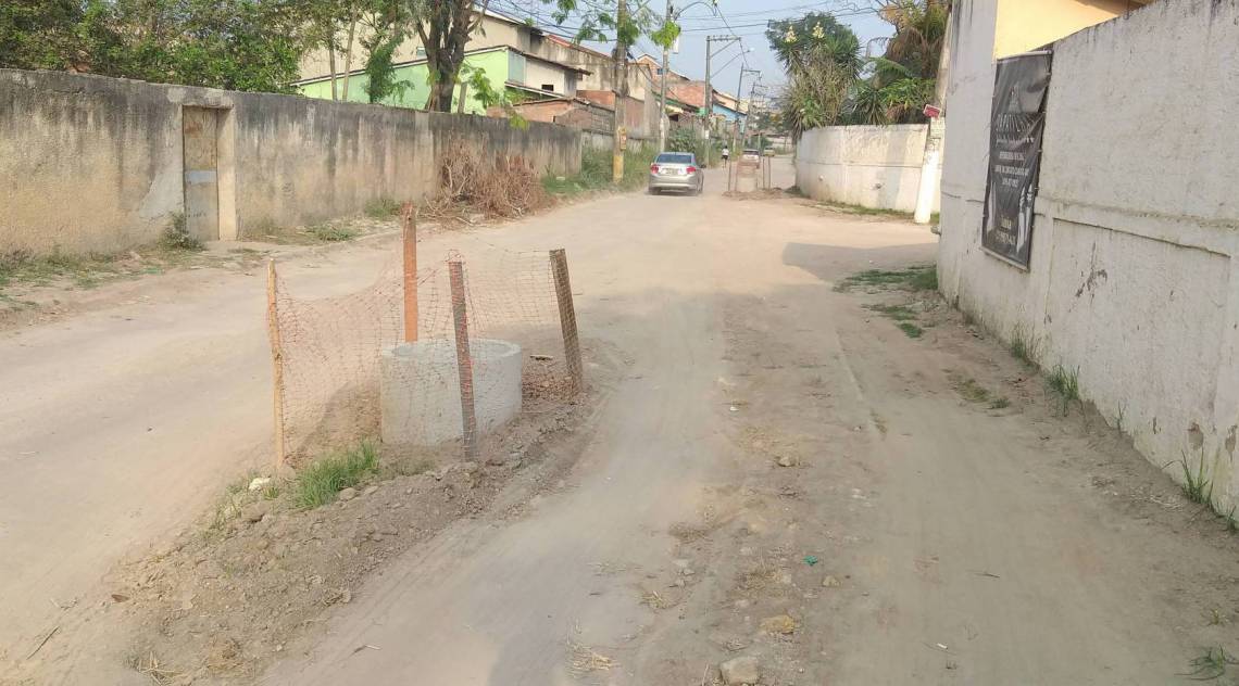 Município de Itaboraí sofre com falta de pavimentação e desordem urbana nos principais centros comerciais