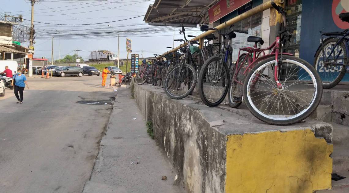 Município de Itaboraí sofre com falta de pavimentação e desordem urbana nos principais centros comerciais