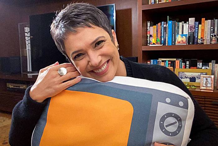 jcotta - D:FOTOS COTTACOTTASandra Annenberg
icc:copyright: Copyright (c) 1998 Hewlett-Packard Company
icc:description: sRGB IEC61966-2.1
icc:manufacturer: IEC http://www.iec.ch
icc:model: IEC 61966-2.1 Default RGB colour space - sRGB
jpeg:colorspace: 2
jpeg:sampling-factor: 1x1,1x1,1x1
photoshop:CaptionWriter: Globo/João Cotta
photoshop:ColorMode: 3
photoshop:DateCreated: 2020-08-26
photoshop:ICCProfile: sRGB IEC61966-2.1
photoshop:Instructions: REMOVIDA
photoshop:LegacyIPTCDigest: 195717883F339A9DB229B08E6C9F767D
signature: 4e70135d956b82b82b788d1a4be94d176a67ef9a63dced4ce3fa5caf1f7af636
tiff:Make: Apple
tiff:Model: iPhone 11 Pro
tiff:Orientation: 1
tiff:ResolutionUnit: 2
tiff:XResolution: 25000000/100000
tiff:YResolution: 25000000/100000
unknown: -03:00
xmp:CreateDate: 2020-08-25T18:36:35
xmp:CreatorTool: FotoWare FotoStation
xmp:MetadataDate: 2020-08-26T19:35:28-03:00
xmp:ModifyDate: 2020-08-26T19:35:28-03:00
xmpMM:DocumentID: 4BE3BBAD1D868971001D26021E26B82A
xmpMM:InstanceID: xmp.iid:c8e890c2-2b67-384a-9782-6addcc641be4
xmpMM:OriginalDocumentID: 4BE3BBAD1D868971001D26021E26B82A
Profiles:
Profile-8bim: 13332 bytes
Profile-exif: 7638 bytes
Profile-icc: 3144 bytes
Profile-iptc: 4000 bytes - João Cotta/globo