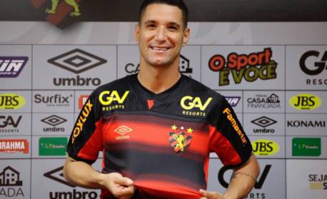 Ex-Flu, Thiago Neves cogita deixar o Sport em meio ao 'caos' na Ilha do Retiro