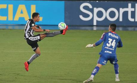 Sem brilho, atacante contratado em 2020 deixa o Botafogo