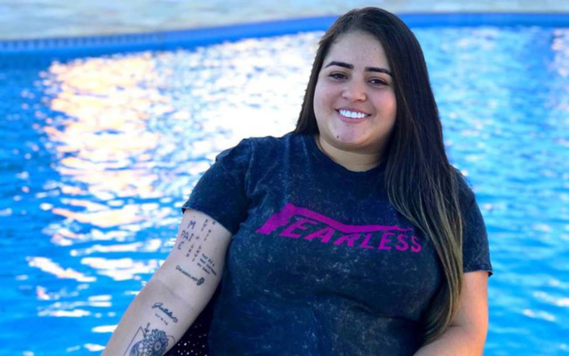 Irm&atilde; de Whindersson diz ser bi '&agrave;s vezes' e que 'm&atilde;e n&atilde;o vai gostar'