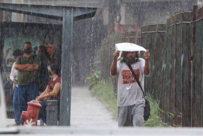 Sirenes da Rocinha e Morro da Formiga s&atilde;o acionadas por causa da forte chuva