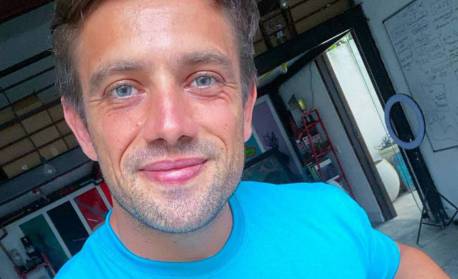 Ator da Globo, Rafael Cardoso se joga em novo desafio profissional