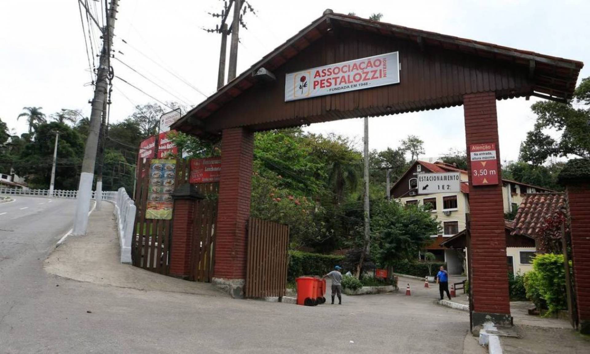 Institui&ccedil;&atilde;o fina na Estrada Caetano Monteiro, 857 - Pendotiba 