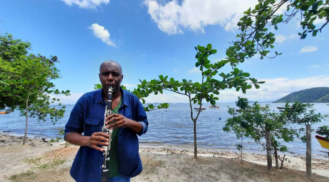 Com 27 integrantes, a Orquestra Municipal utiliza instrumentos de percussÃÂ£o, sopro e base em suas apresentaÃÂ§ÃÂµes