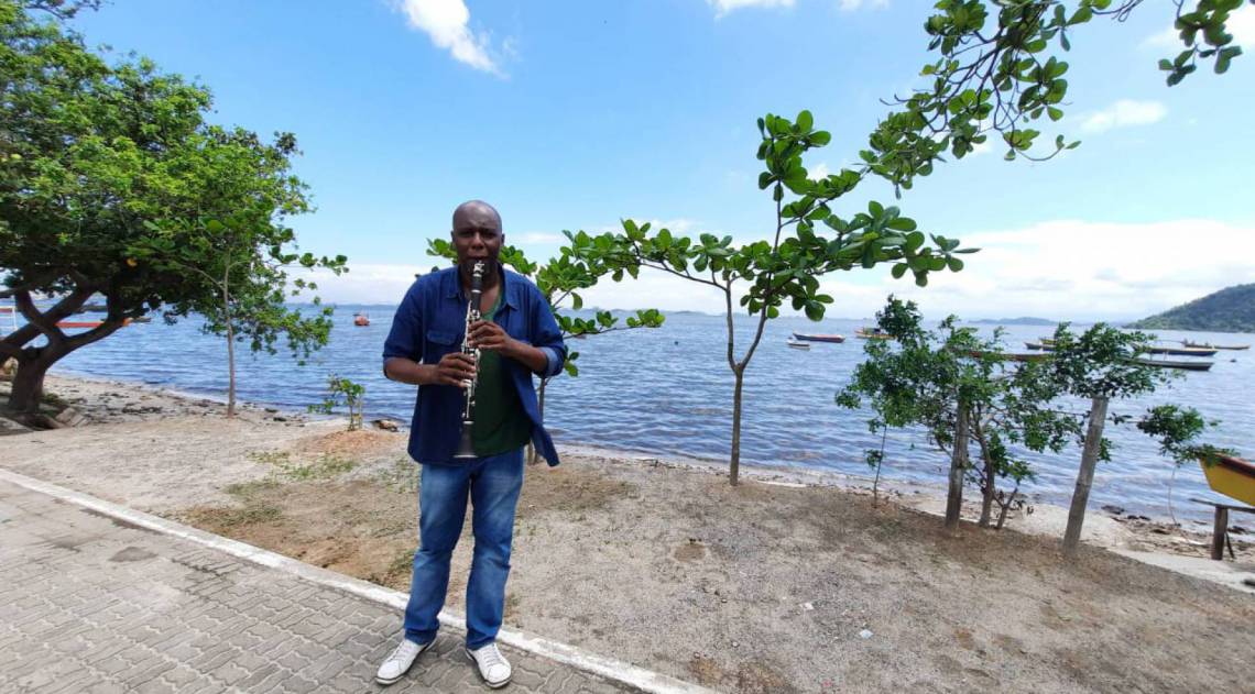 Com 27 integrantes, a Orquestra Municipal utiliza instrumentos de percussÃ£o, sopro e base em suas apresentaÃ§Ãµes