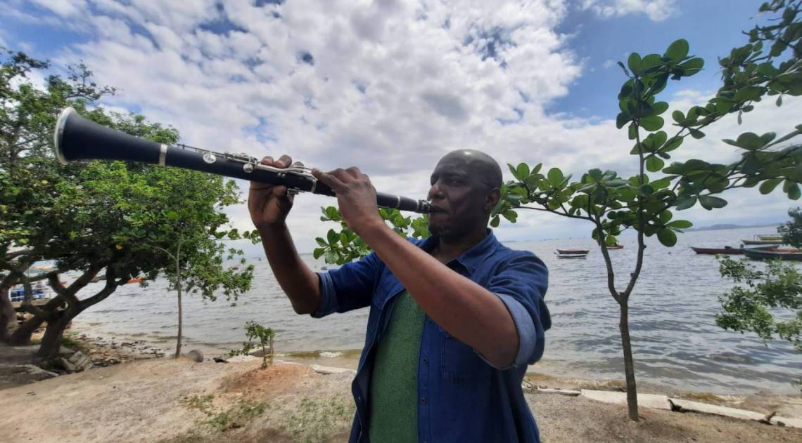 Com 27 integrantes, a Orquestra Municipal utiliza instrumentos de percussÃÂ£o, sopro e base em suas apresentaÃÂ§ÃÂµes
