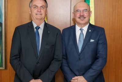 Milton Ribeiro diz que Bolsonaro não viu 'nada de mais' em áudio vazado e que fica no cargo