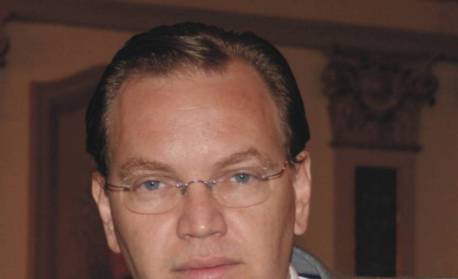 William Douglas e Vítor Pimentel Pereira: A invasão de templo em Curitiba e a pergunta que não quer calar: Quem vigia os vigilantes?