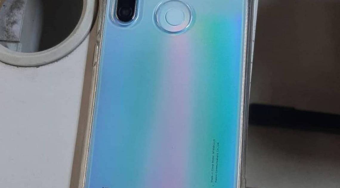 O acusado foi encontrado com o celular da vítima e com uma faca