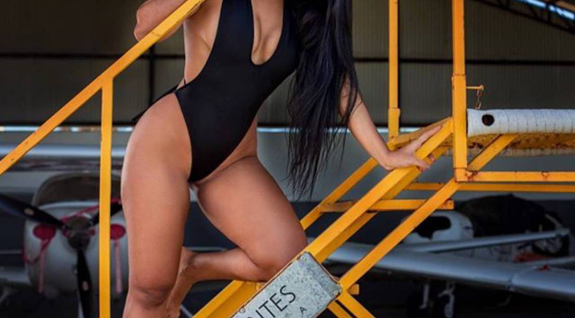 Musa do Bahia e do Brasil, Jéssica Meneses faz sucesso nas redes sociais