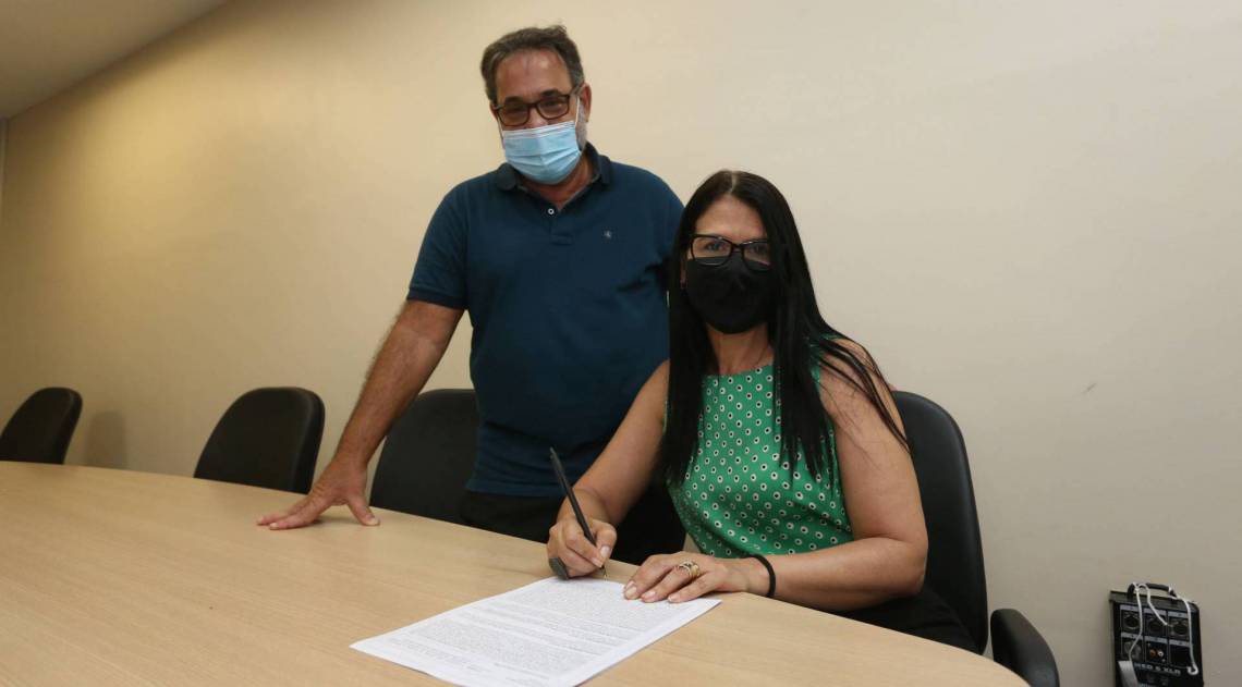 Programa oferece vagas pagas pelo município na rede privada. Ideia é ampliar oferta e ajudar instituições afetadas pela pandemia - Douglas Macedo