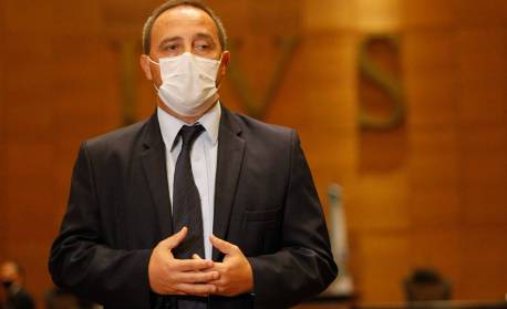 Casa nova, antigas parcerias