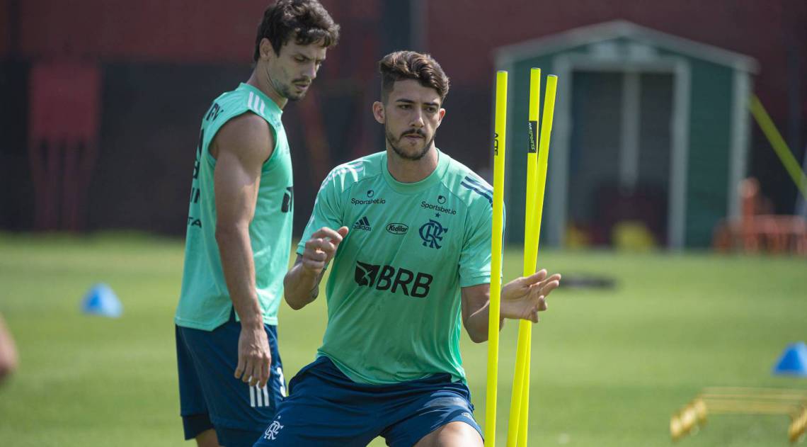 Rodrigo Caio e Gustavo Henrique: jogadores do Flamengo recuperados da covid-19
