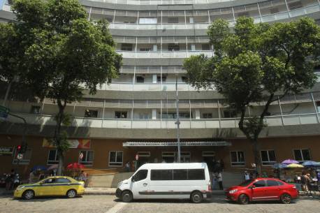 FGV promove processo seletivo de 4 mil vagas temporárias do Ministério da Saúde