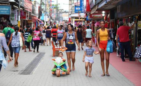 Lojas de rua têm salto de 20% no faturamento