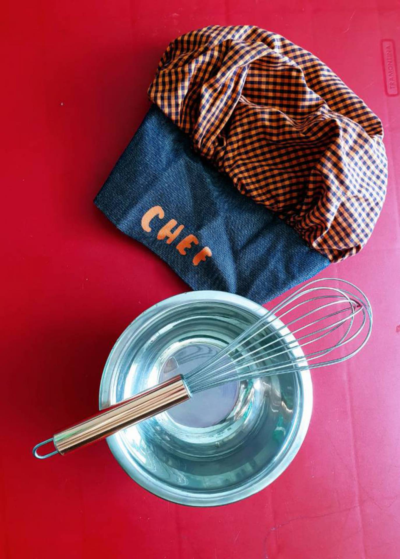 Ato de cozinhar virou momento de prazer e aprendizado para crianças