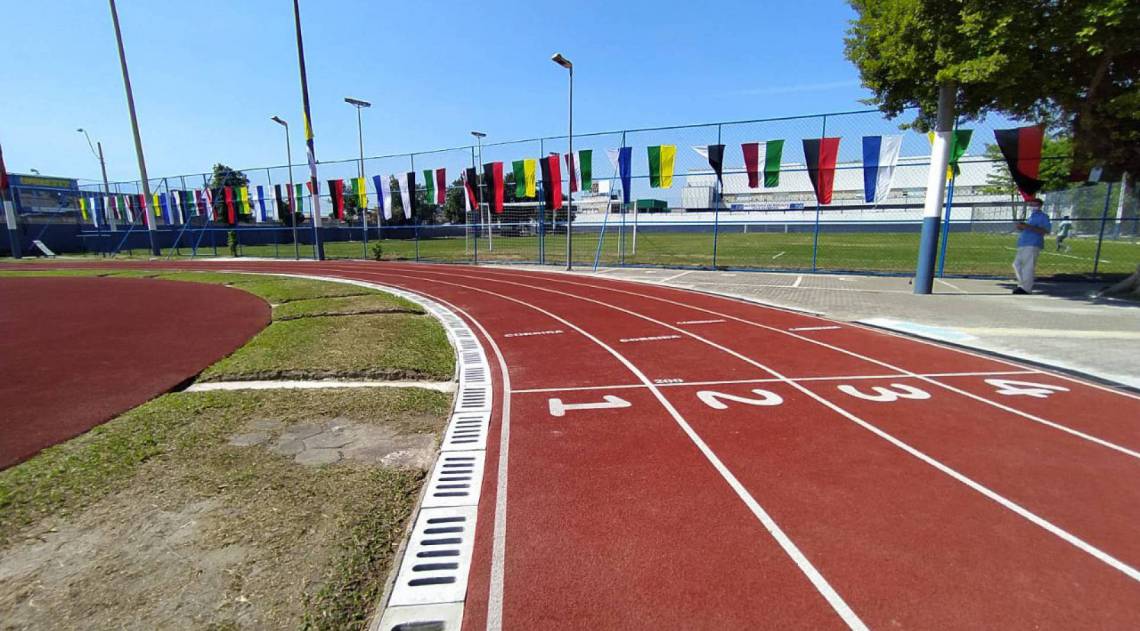 A Vila Olímpica de São João de Meriti funciona diariamente das 6h às 21h30, na Rua Milton, s/nº, no Grande Rio, às margens da Rodovia Presidente Dutra. - Divulgação