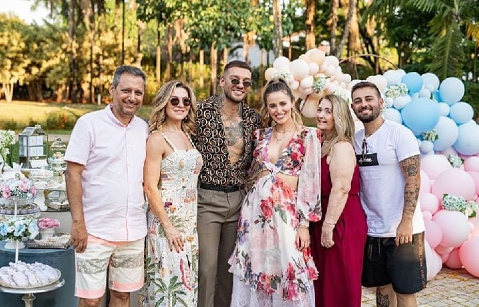 Lucas, Lorena e a família - Reprodução