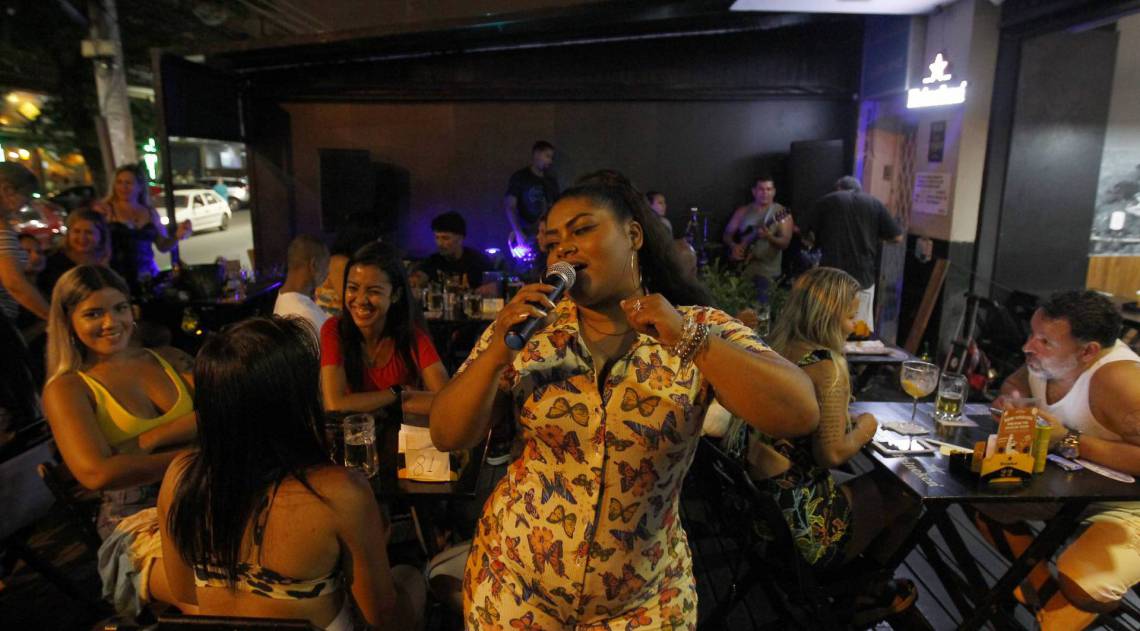 Rio de Janeiro 03/10/2020 - Rio autoriza retorno de música ao vivo em espaços de lazer em nova fase de reabertura. Na foto acima a Banda Mistura. Foto: Luciano Belford/Agencia O DIa