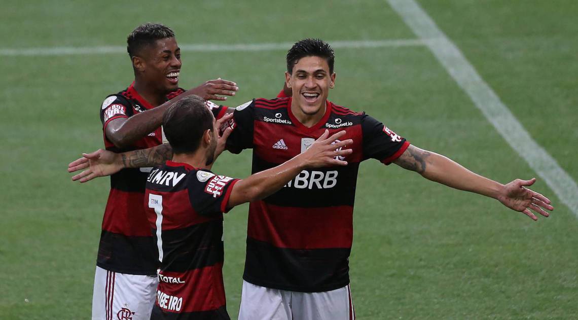 Campeonato Brasileiro.rodada 13 - FLAMENGO x ATHLETICO-PR. O Atacante Pedro comemora seu gol.  Foto de Daniel Castelo Branco. - Daniel Castelo Branco