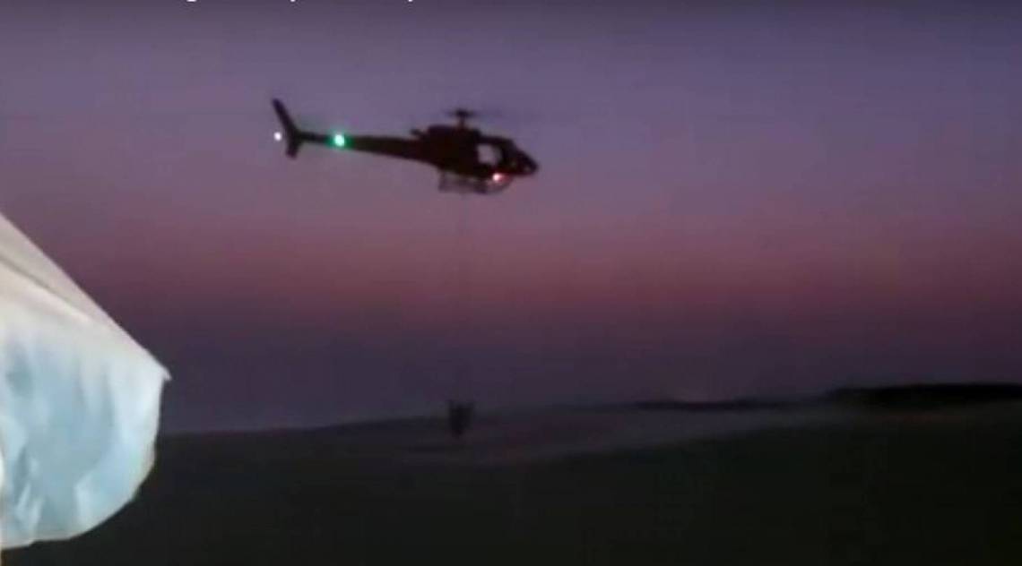 Salvamento de um pescador no litoral maricaense - Foto: Davi Souza