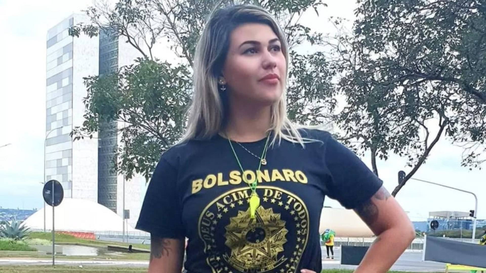 Sara Giromini est&aacute; em pris&atilde;o domiciliar h&aacute; quase quatro meses ap&oacute;s manifesta&ccedil;&otilde;es pr&oacute;-ditadura