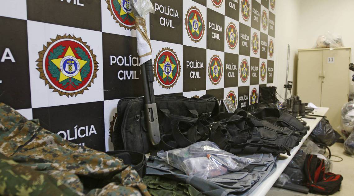 Operação mirou quadrilha que extorquia comerciantes em Madureira. Bando era formado por milicianos, traficantes, GMs, PM e servidores - Reginaldo Pimenta